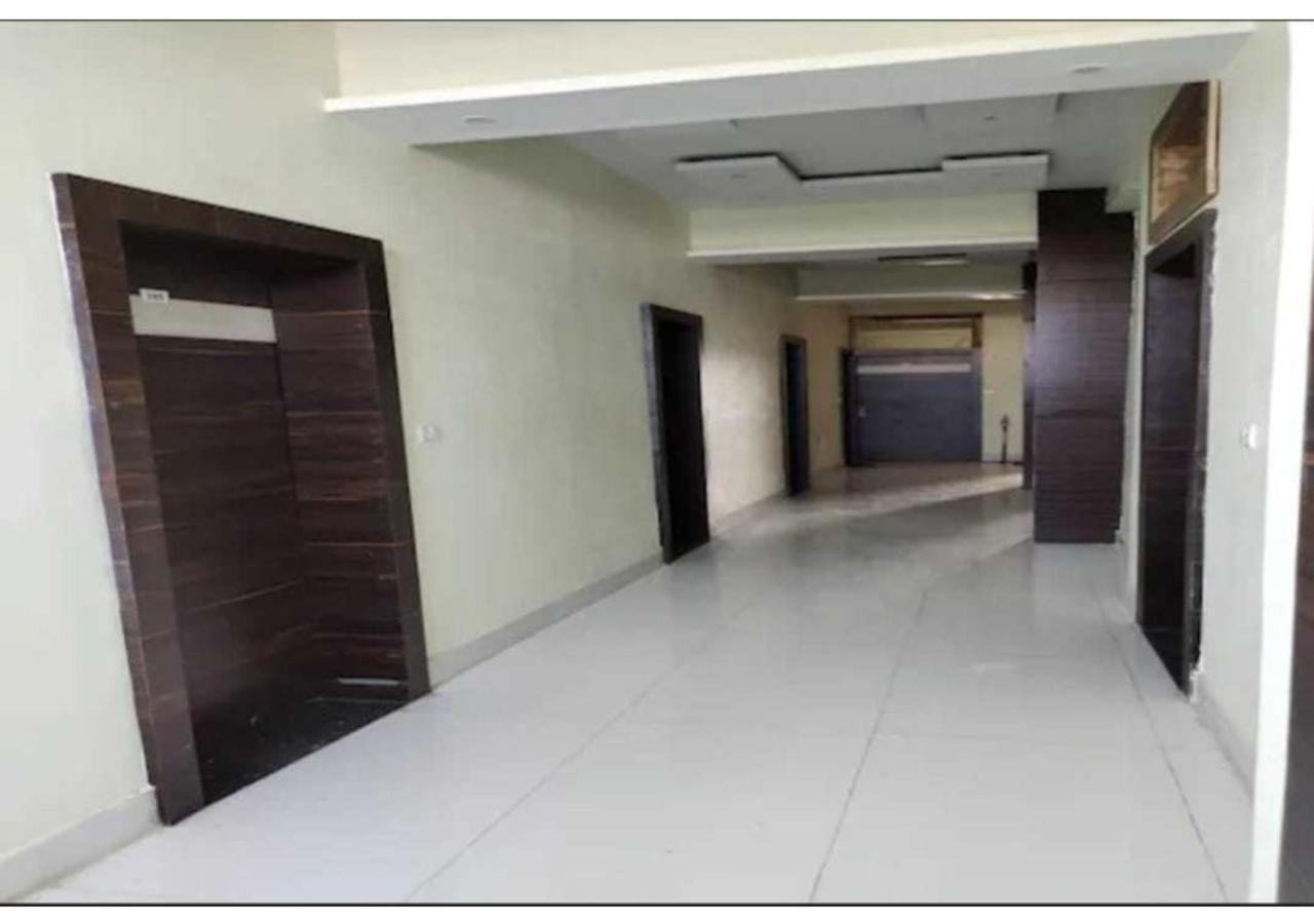 Hotel Parag Palace 贾巴尔普尔 外观 照片